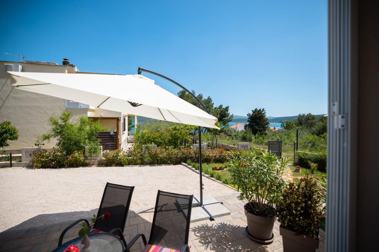 Apartmani Lelu Pridraga Exterior foto