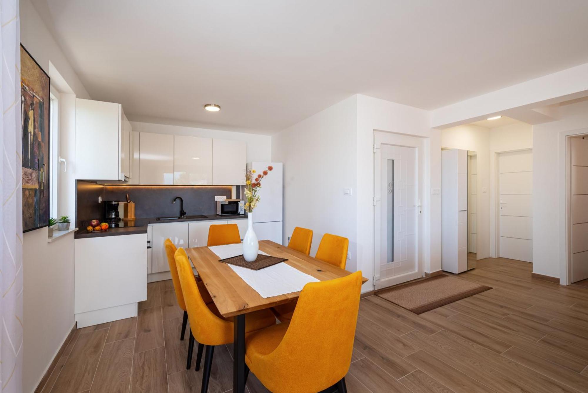 Apartmani Lelu Pridraga Exterior foto