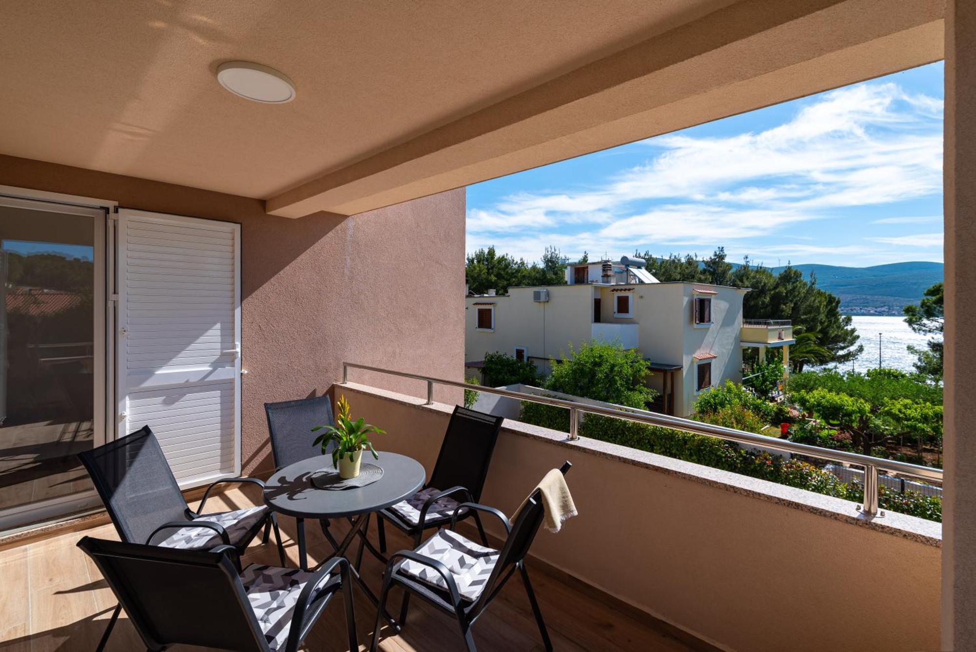 Apartmani Lelu Pridraga Exterior foto